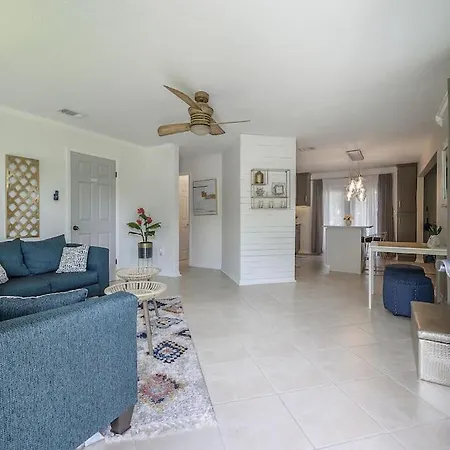 Golden Greek Getaway Chic House In Heart Of Tampa Vila Exterior foto