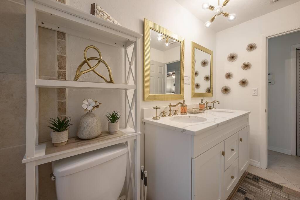 Golden Greek Getaway Chic House In Heart Of *